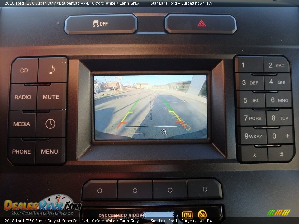 Controls of 2018 Ford F250 Super Duty XL SuperCab 4x4 Photo #18
