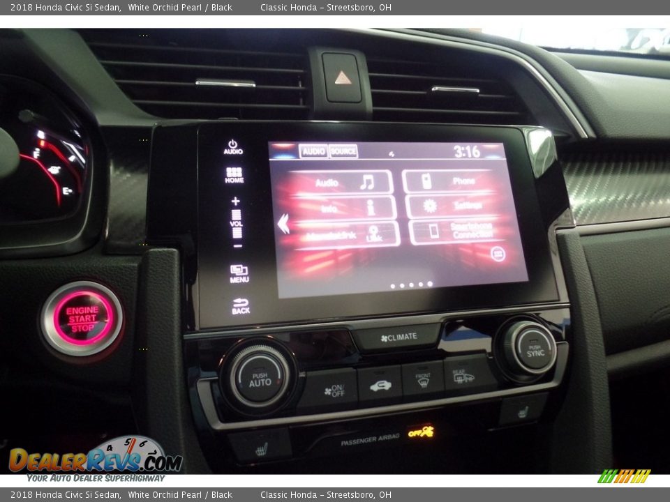 Controls of 2018 Honda Civic Si Sedan Photo #26