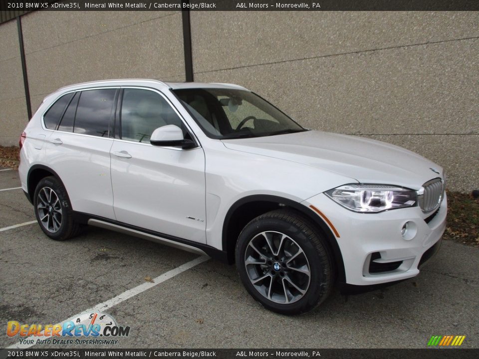 2018 BMW X5 xDrive35i Mineral White Metallic / Canberra Beige/Black Photo #1