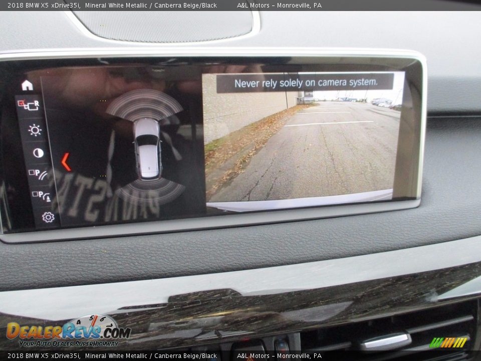 2018 BMW X5 xDrive35i Mineral White Metallic / Canberra Beige/Black Photo #16