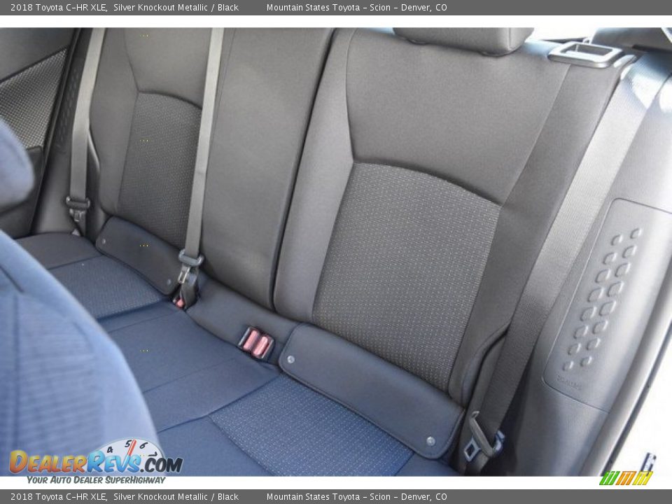 2018 Toyota C-HR XLE Silver Knockout Metallic / Black Photo #7