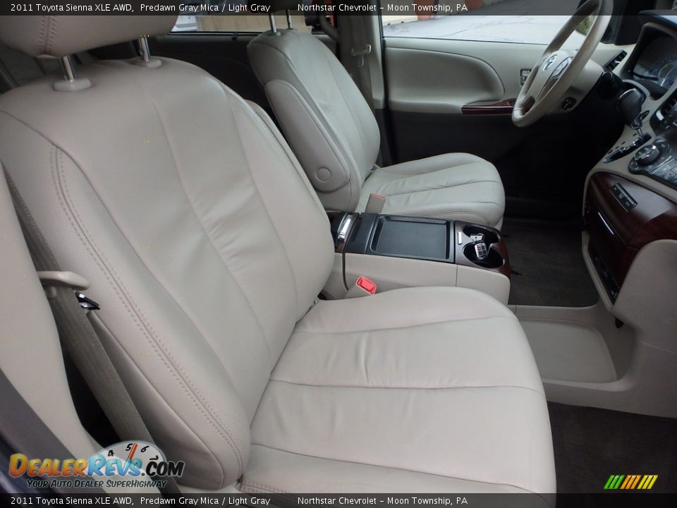 2011 Toyota Sienna XLE AWD Predawn Gray Mica / Light Gray Photo #15