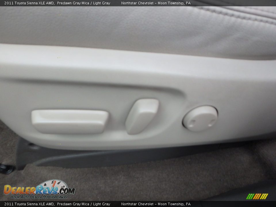 2011 Toyota Sienna XLE AWD Predawn Gray Mica / Light Gray Photo #25