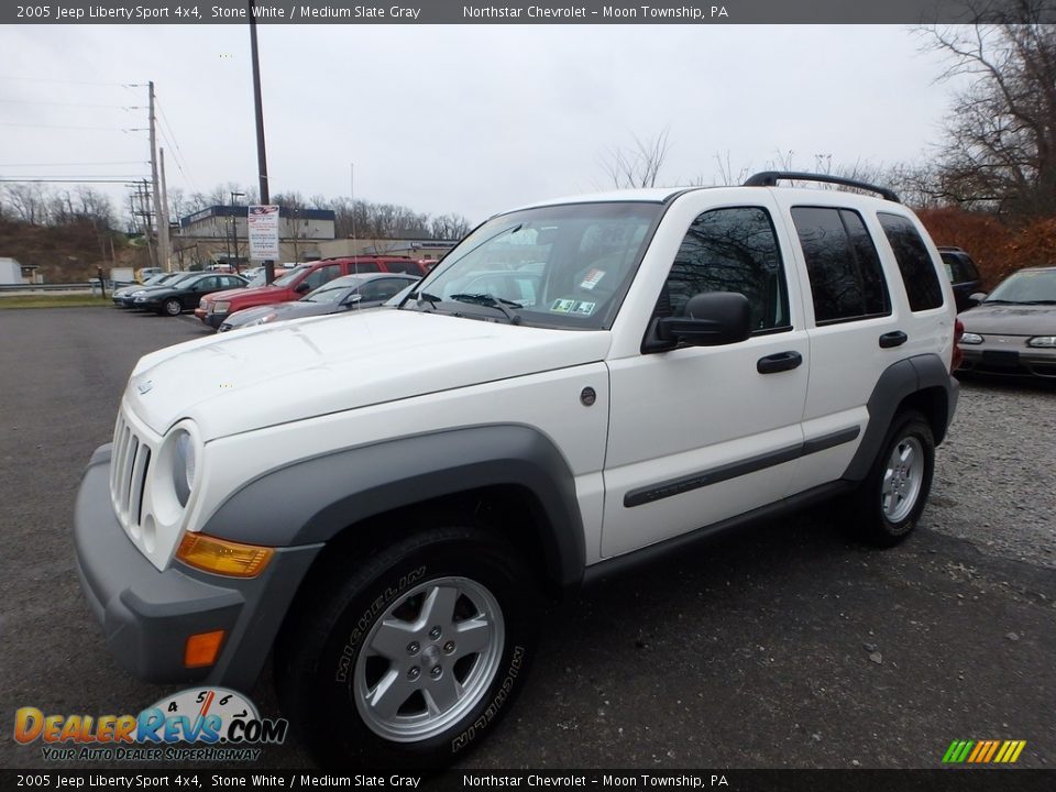 2005 Jeep Liberty Sport 4x4 Stone White / Medium Slate Gray Photo #1