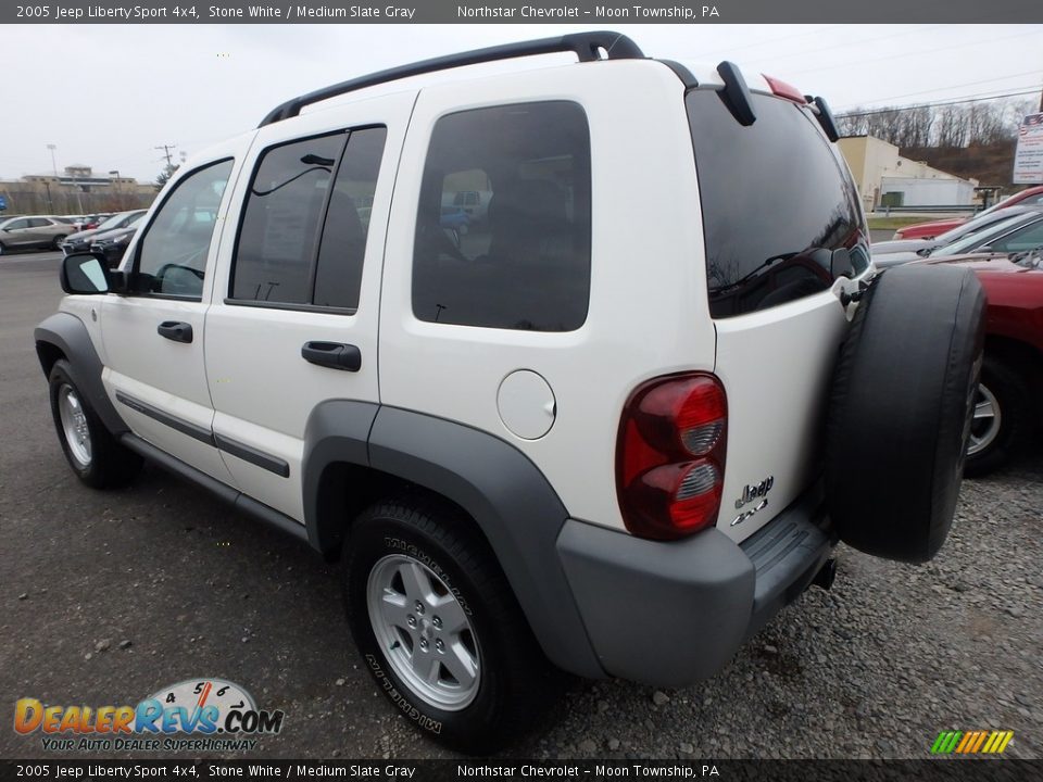 2005 Jeep Liberty Sport 4x4 Stone White / Medium Slate Gray Photo #2