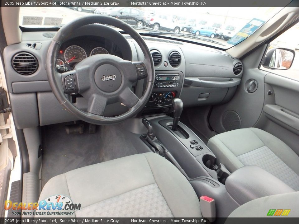 2005 Jeep Liberty Sport 4x4 Stone White / Medium Slate Gray Photo #10