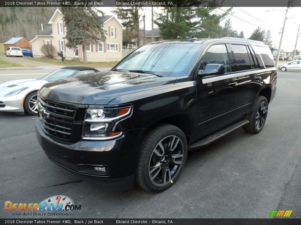 Front 3/4 View of 2018 Chevrolet Tahoe Premier 4WD Photo #1