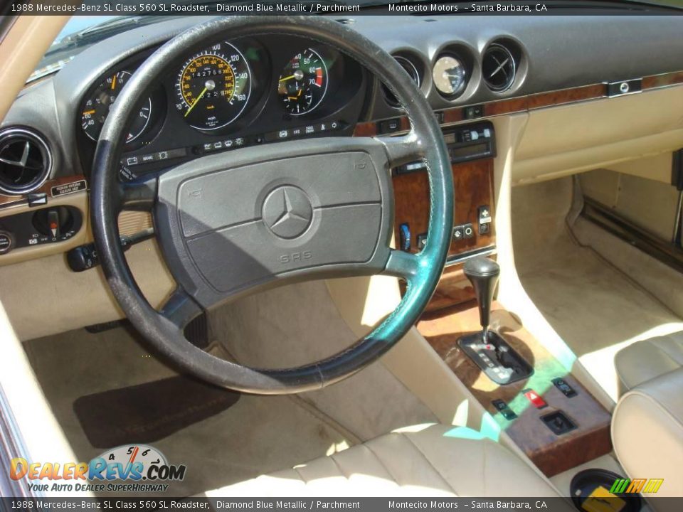 1988 Mercedes-Benz SL Class 560 SL Roadster Diamond Blue Metallic / Parchment Photo #8