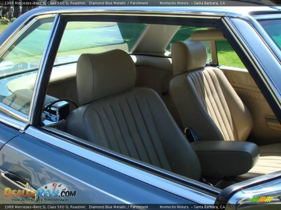 1988 Mercedes-Benz SL Class 560 SL Roadster Diamond Blue Metallic / Parchment Photo #14