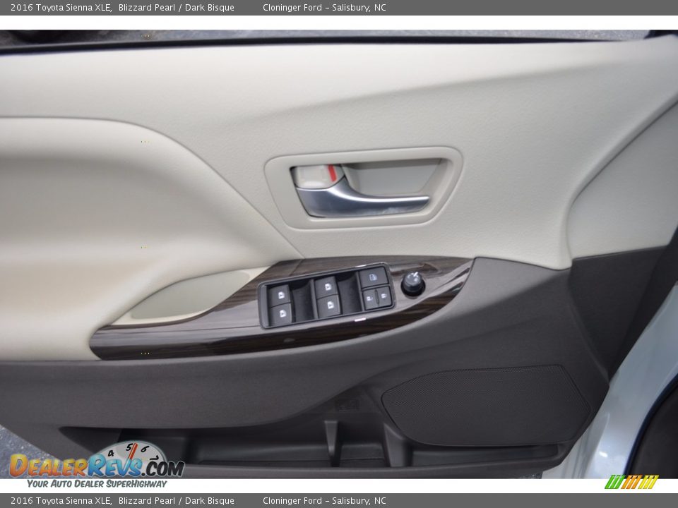 2016 Toyota Sienna XLE Blizzard Pearl / Dark Bisque Photo #8