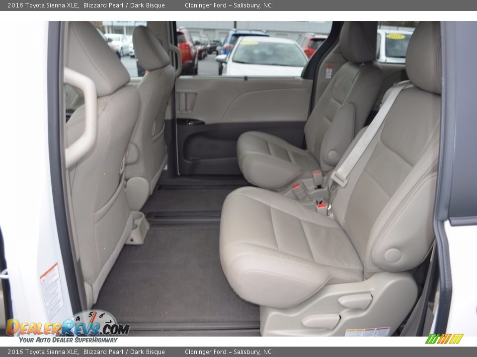 2016 Toyota Sienna XLE Blizzard Pearl / Dark Bisque Photo #12