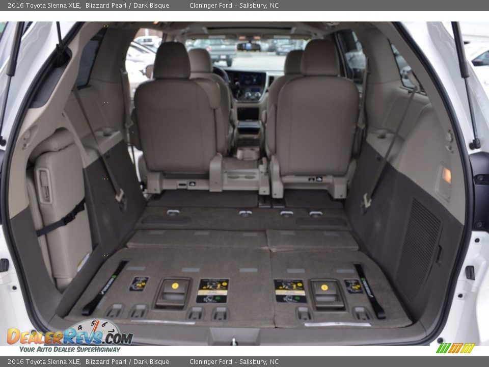 2016 Toyota Sienna XLE Blizzard Pearl / Dark Bisque Photo #13