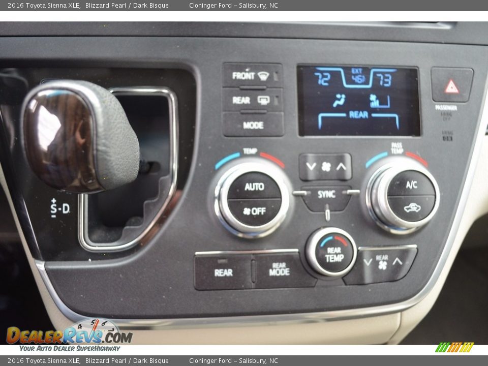 2016 Toyota Sienna XLE Blizzard Pearl / Dark Bisque Photo #21