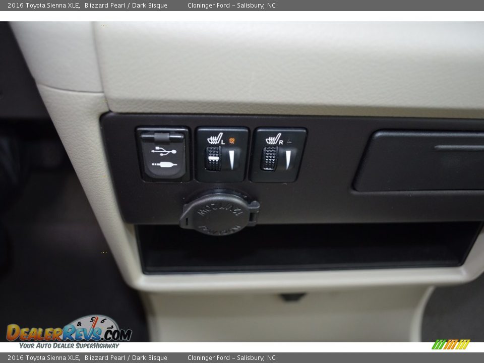 2016 Toyota Sienna XLE Blizzard Pearl / Dark Bisque Photo #22