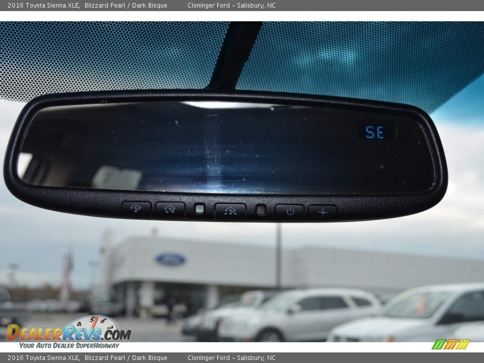 2016 Toyota Sienna XLE Blizzard Pearl / Dark Bisque Photo #26