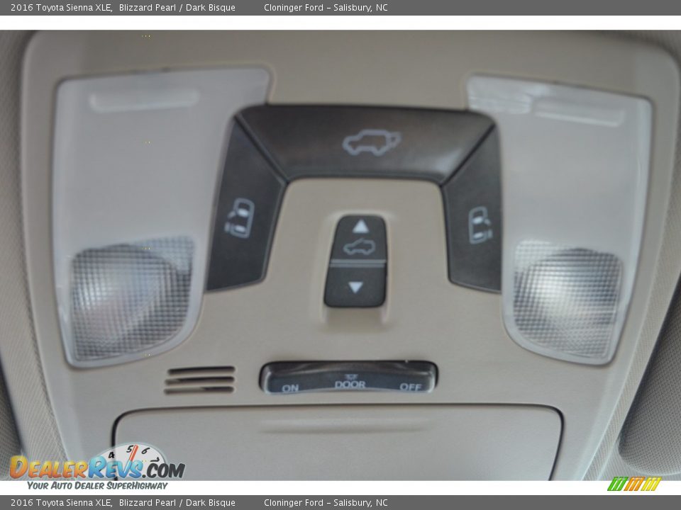 2016 Toyota Sienna XLE Blizzard Pearl / Dark Bisque Photo #27
