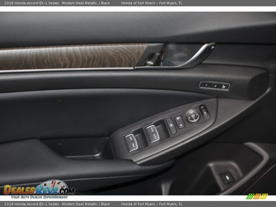 Door Panel of 2018 Honda Accord EX-L Sedan Photo #9