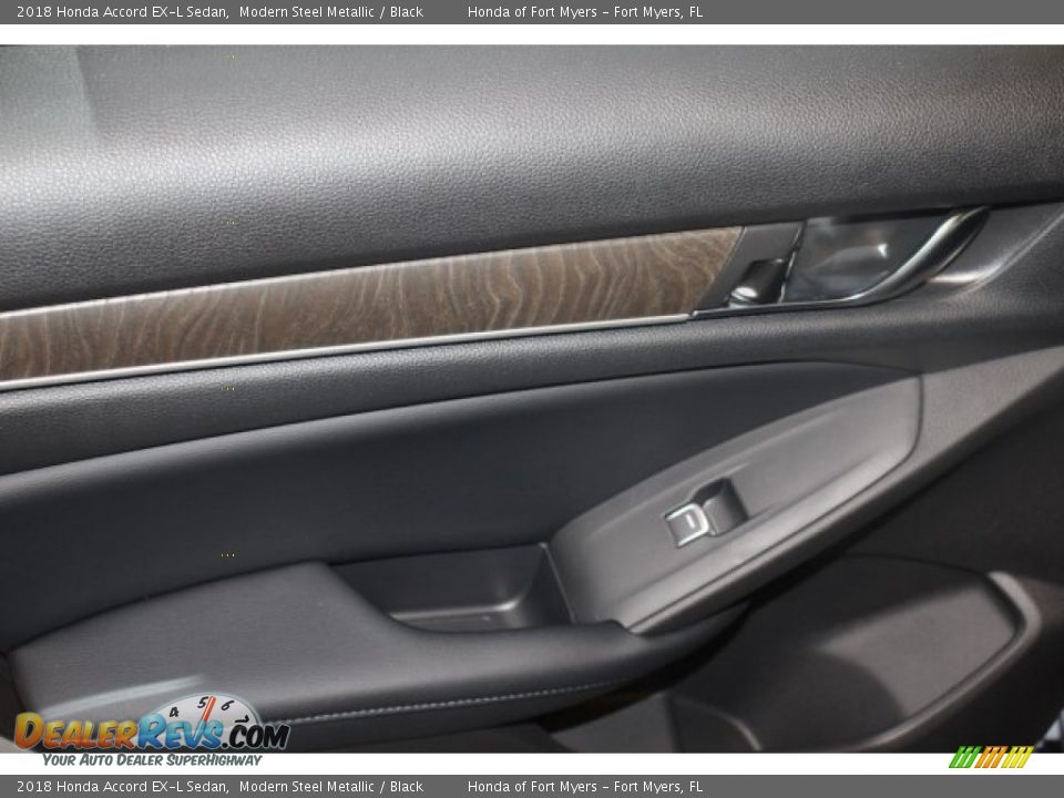 Door Panel of 2018 Honda Accord EX-L Sedan Photo #24