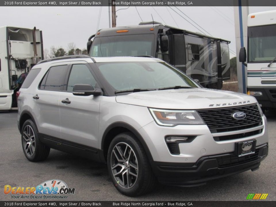 Front 3/4 View of 2018 Ford Explorer Sport 4WD Photo #7