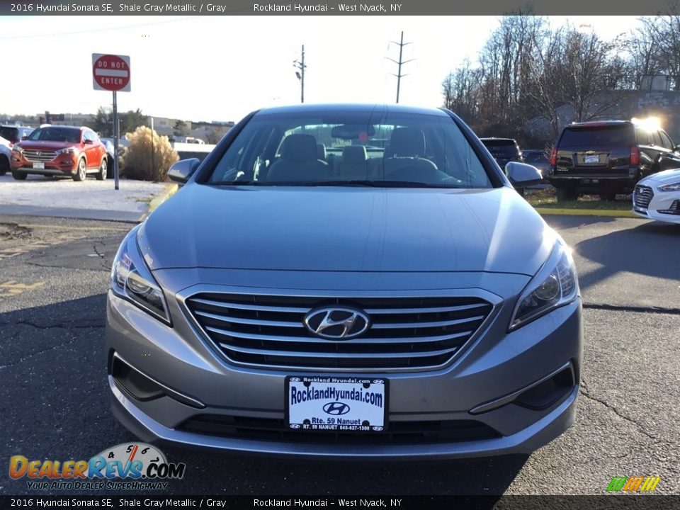2016 Hyundai Sonata SE Shale Gray Metallic / Gray Photo #2
