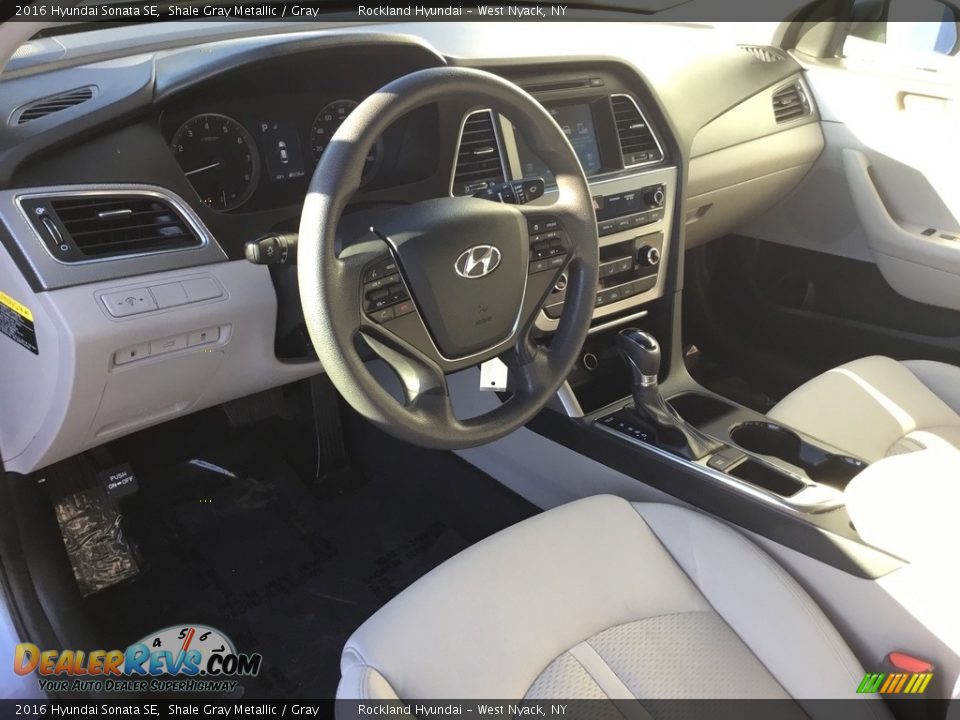 2016 Hyundai Sonata SE Shale Gray Metallic / Gray Photo #9