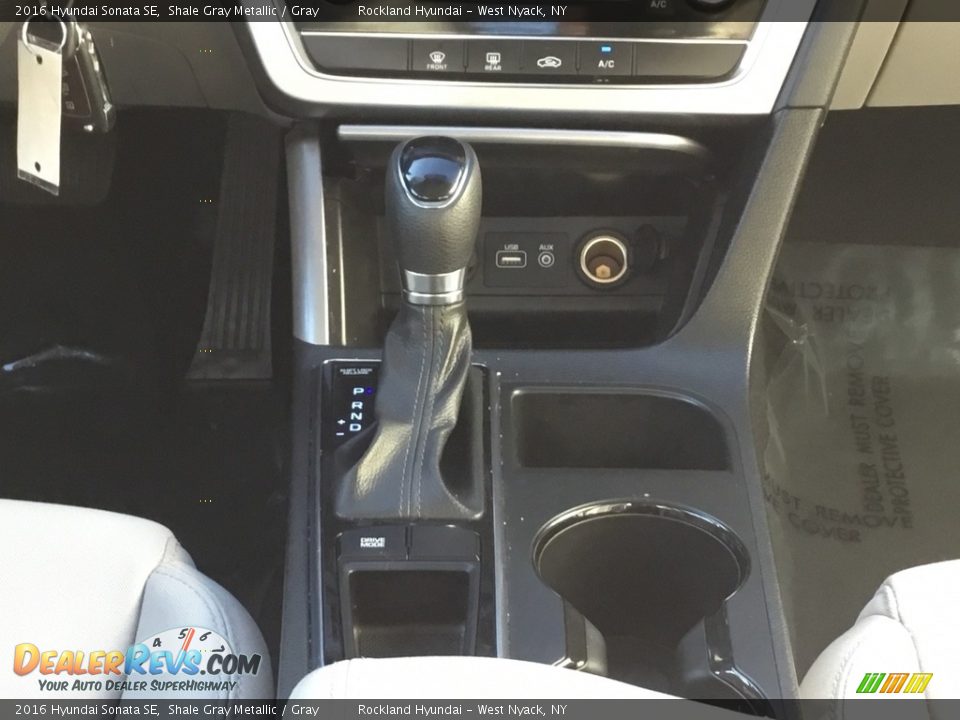 2016 Hyundai Sonata SE Shale Gray Metallic / Gray Photo #16