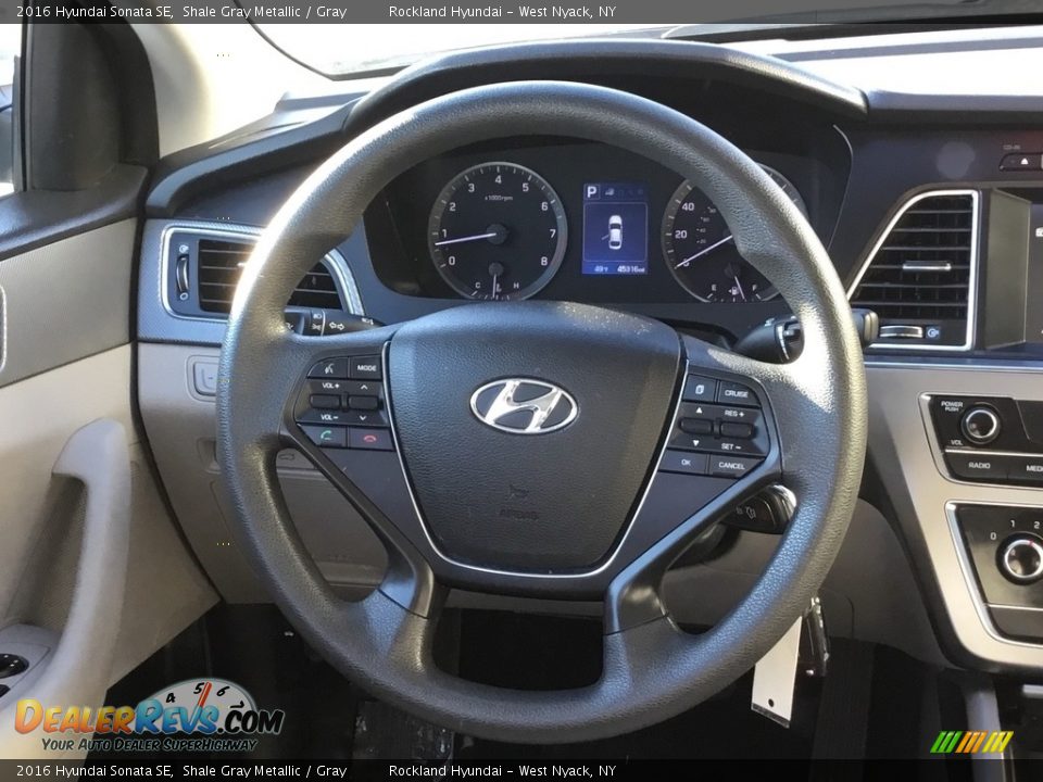 2016 Hyundai Sonata SE Shale Gray Metallic / Gray Photo #17