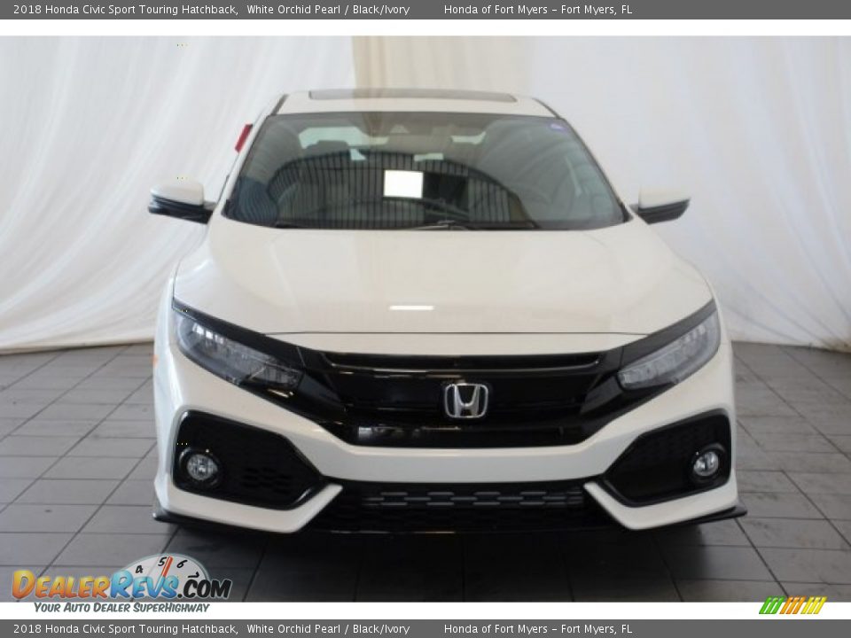 2018 Honda Civic Sport Touring Hatchback White Orchid Pearl / Black/Ivory Photo #4