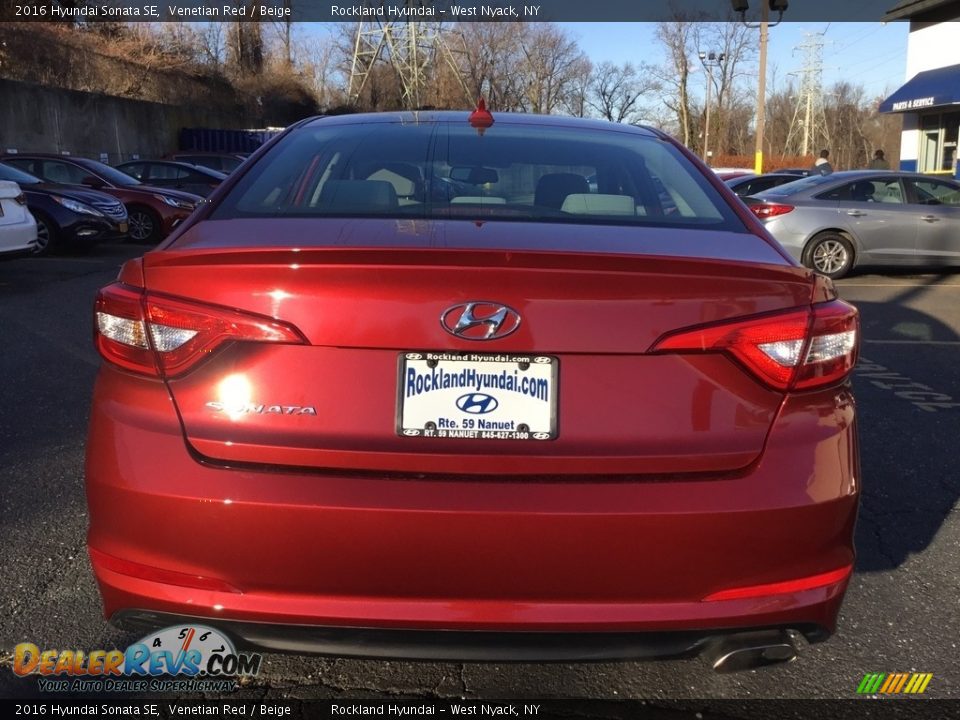 2016 Hyundai Sonata SE Venetian Red / Beige Photo #5