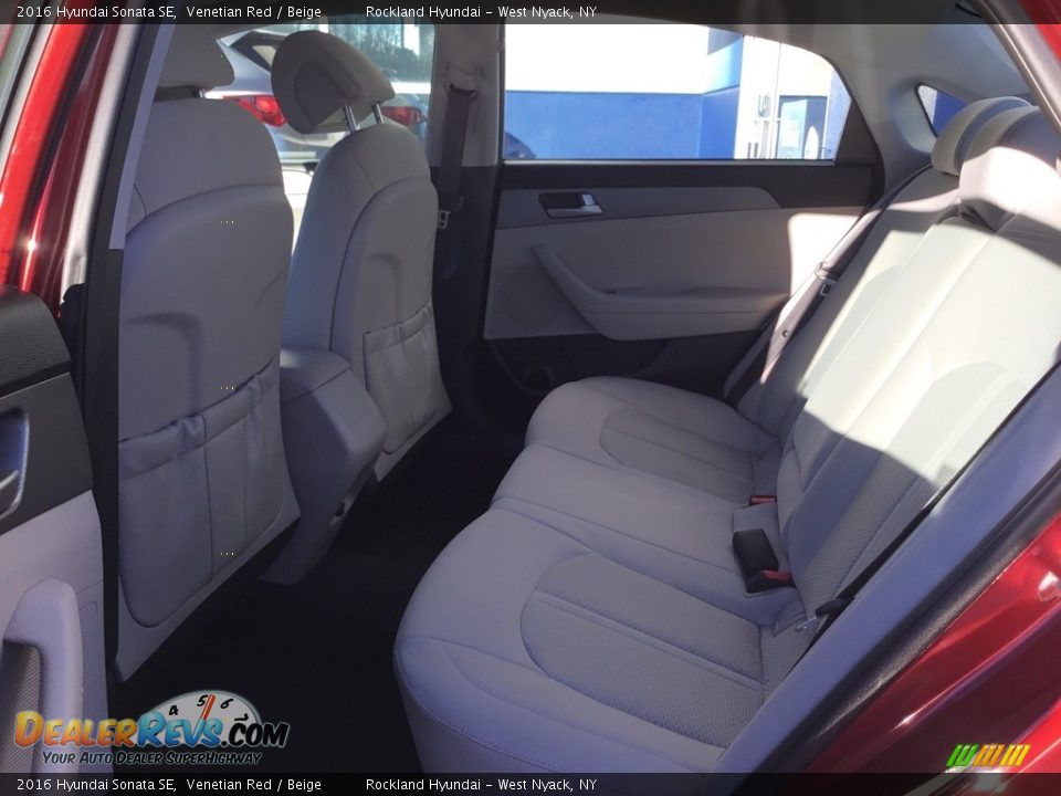 2016 Hyundai Sonata SE Venetian Red / Beige Photo #21