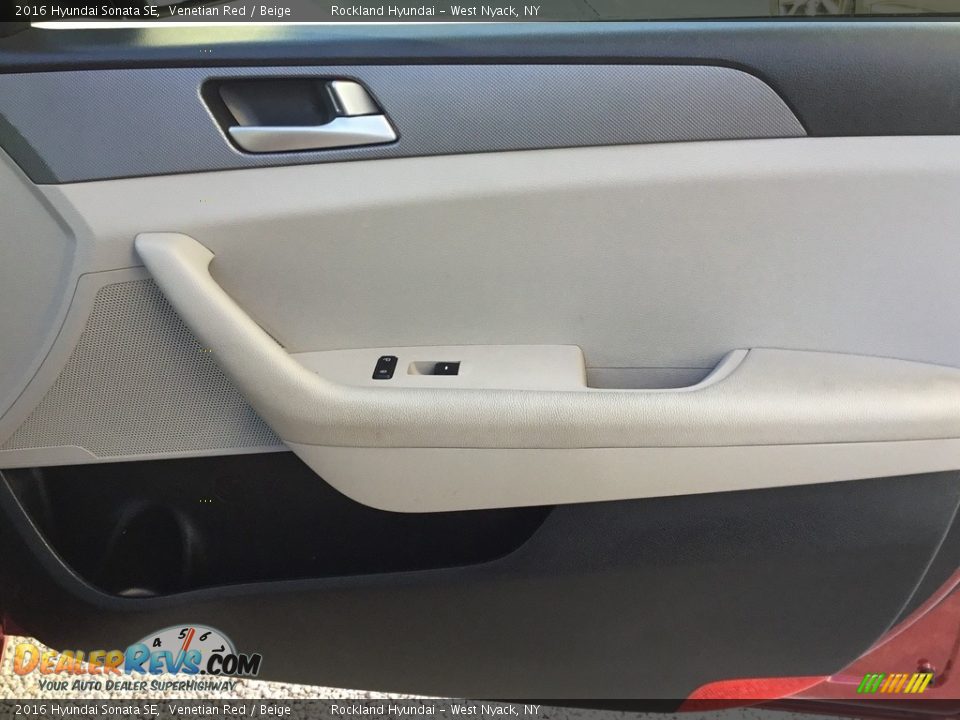 2016 Hyundai Sonata SE Venetian Red / Beige Photo #25