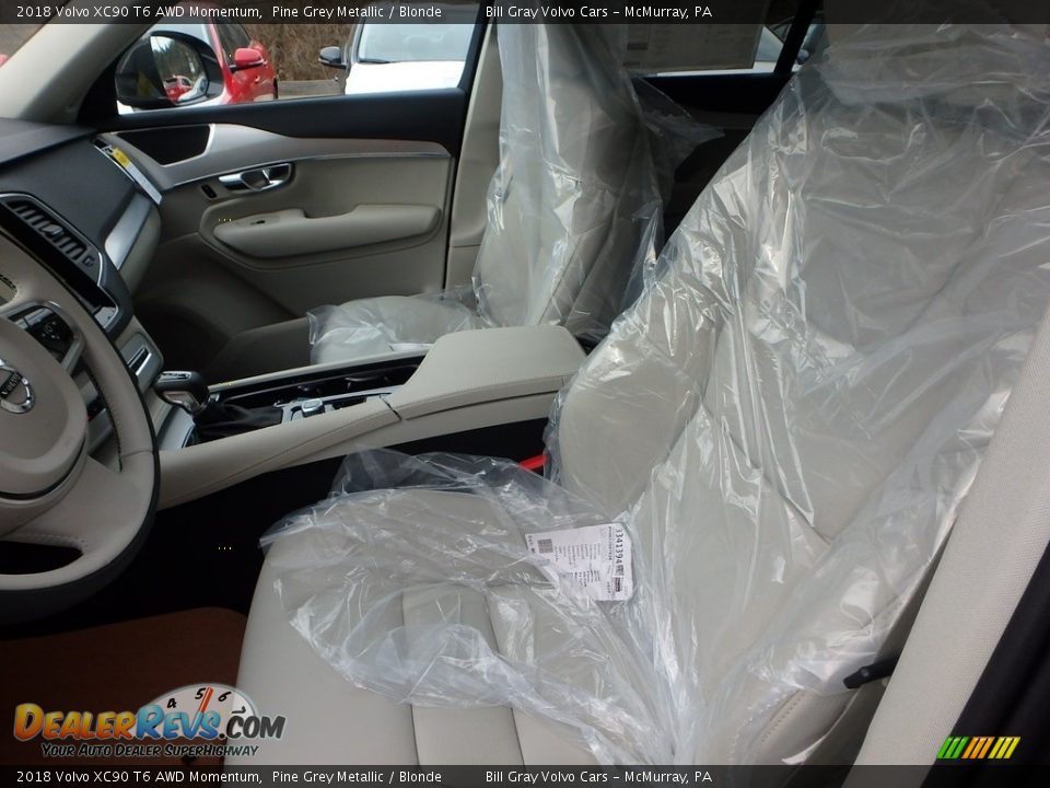2018 Volvo XC90 T6 AWD Momentum Pine Grey Metallic / Blonde Photo #7