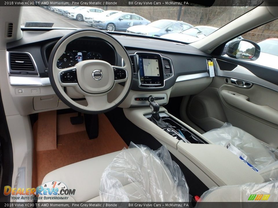 2018 Volvo XC90 T6 AWD Momentum Pine Grey Metallic / Blonde Photo #10