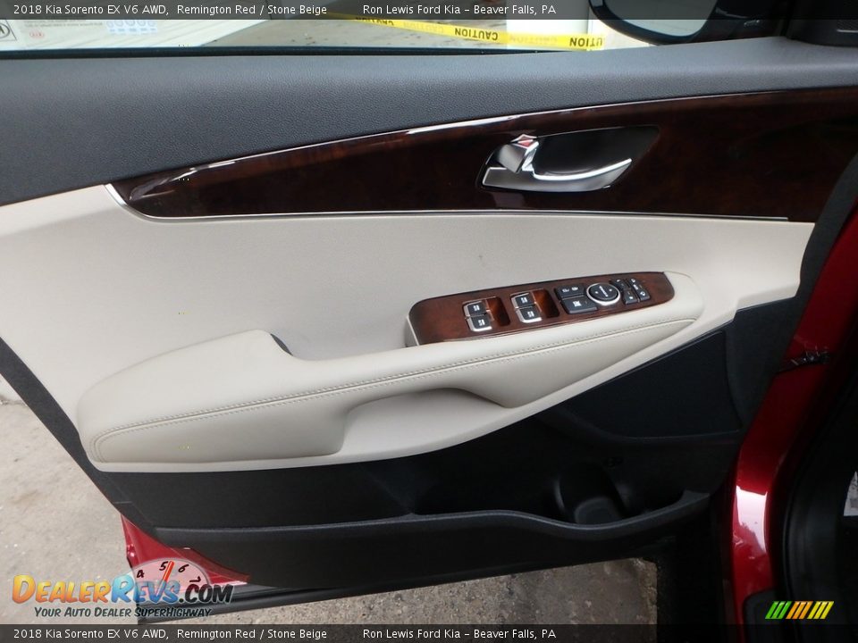 Door Panel of 2018 Kia Sorento EX V6 AWD Photo #14
