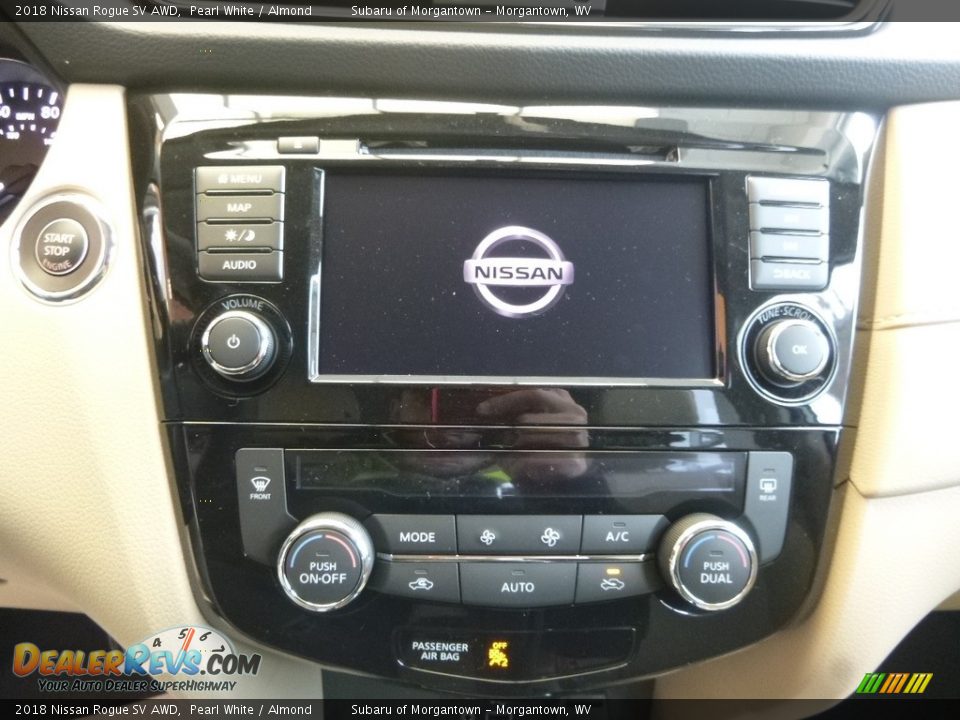 2018 Nissan Rogue SV AWD Pearl White / Almond Photo #15