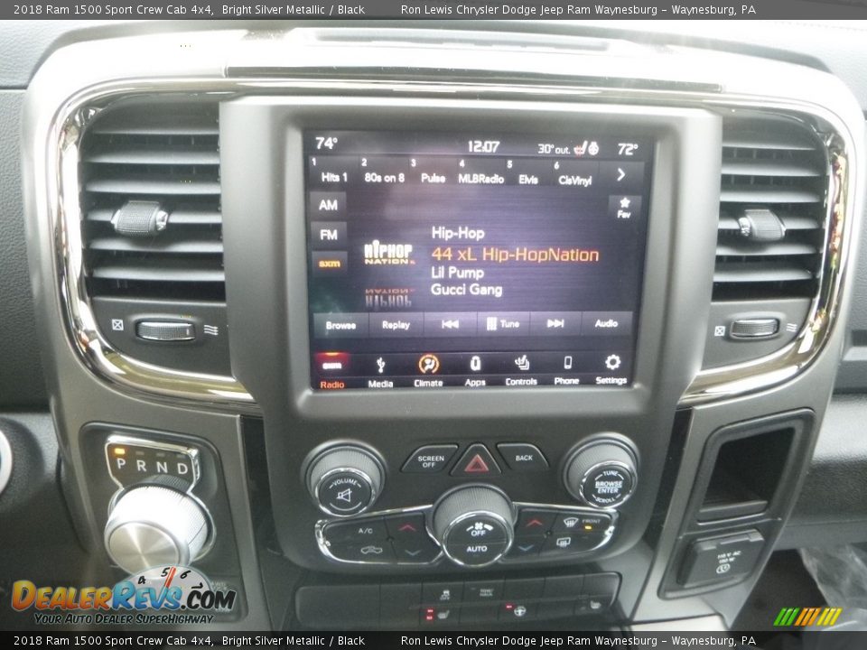 2018 Ram 1500 Sport Crew Cab 4x4 Bright Silver Metallic / Black Photo #16