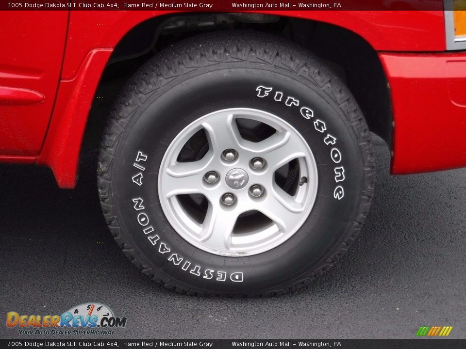 2005 Dodge Dakota SLT Club Cab 4x4 Flame Red / Medium Slate Gray Photo #3