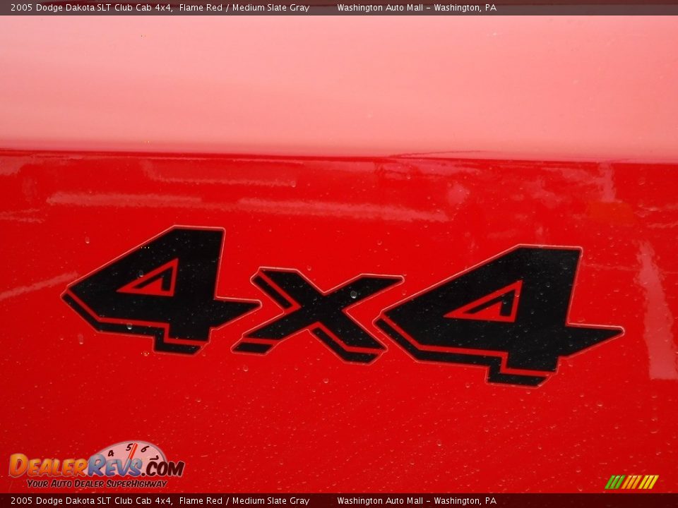 2005 Dodge Dakota SLT Club Cab 4x4 Flame Red / Medium Slate Gray Photo #5