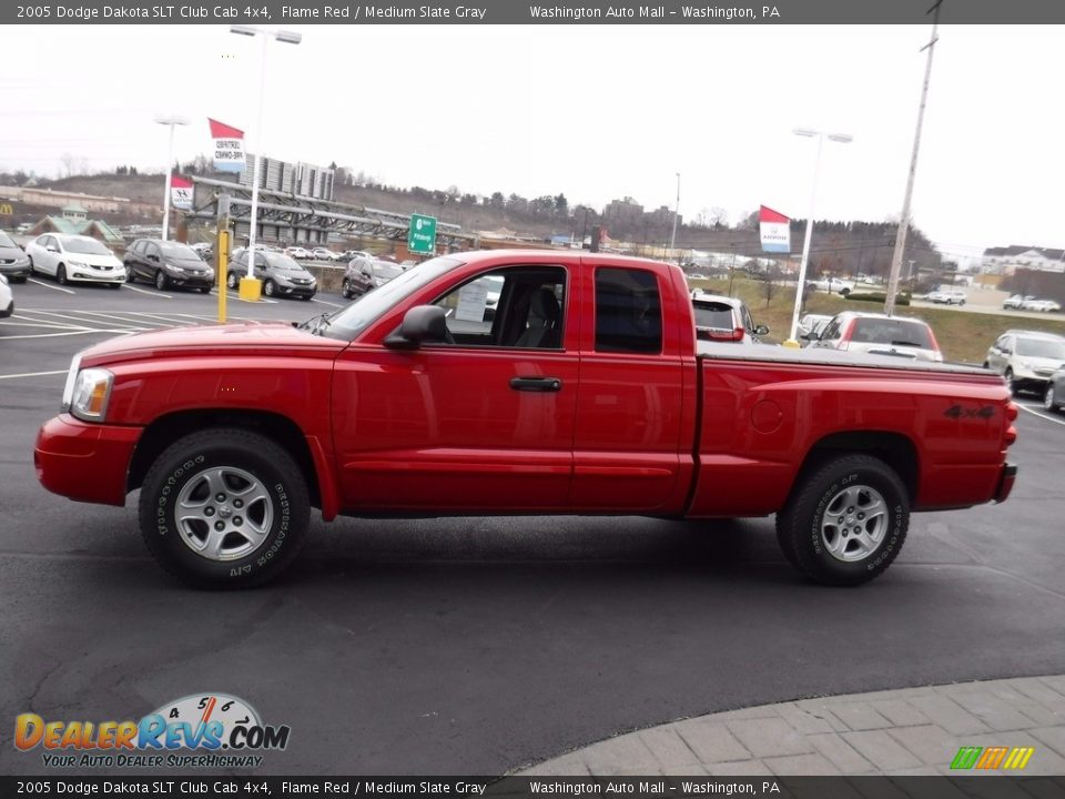2005 Dodge Dakota SLT Club Cab 4x4 Flame Red / Medium Slate Gray Photo #8