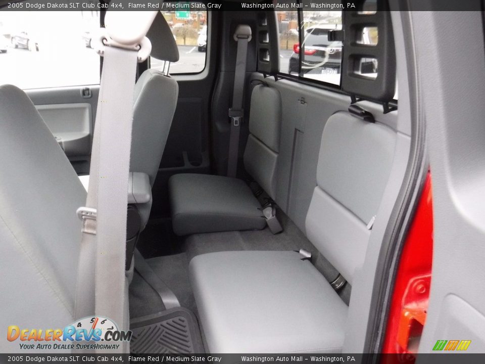 2005 Dodge Dakota SLT Club Cab 4x4 Flame Red / Medium Slate Gray Photo #22
