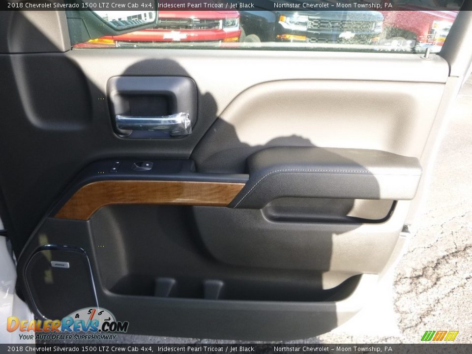 2018 Chevrolet Silverado 1500 LTZ Crew Cab 4x4 Iridescent Pearl Tricoat / Jet Black Photo #11