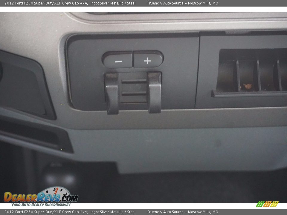 2012 Ford F250 Super Duty XLT Crew Cab 4x4 Ingot Silver Metallic / Steel Photo #15