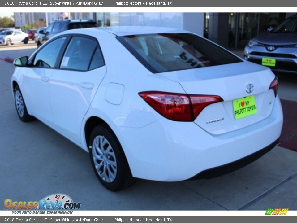 2018 Toyota Corolla LE Super White / Ash/Dark Gray Photo #5