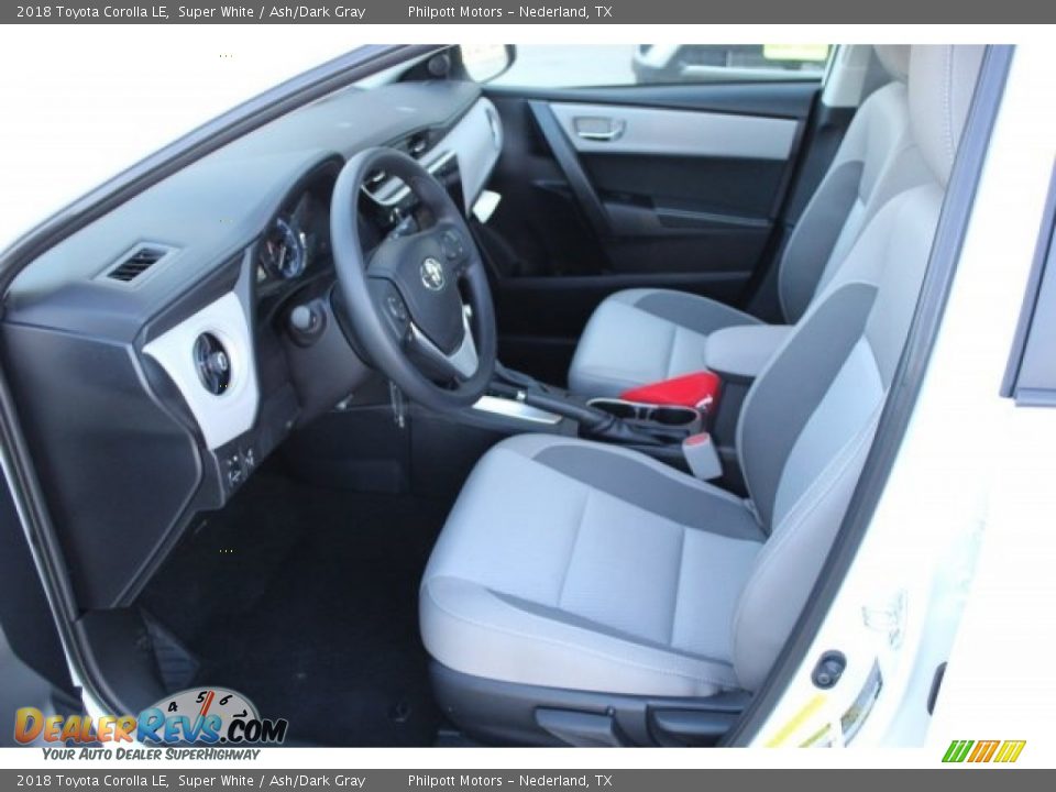 2018 Toyota Corolla LE Super White / Ash/Dark Gray Photo #10