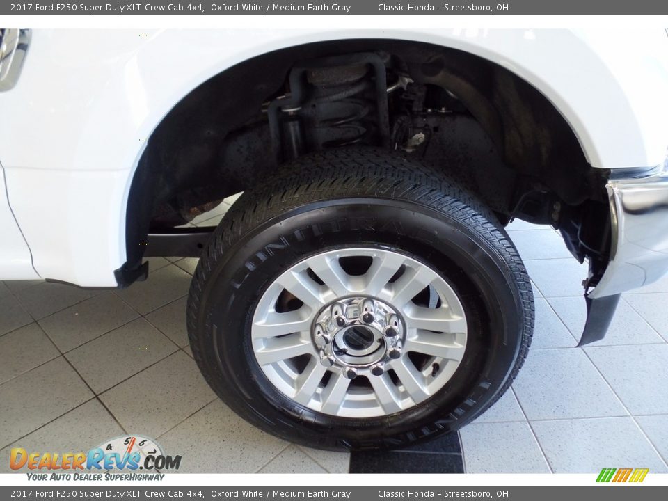 2017 Ford F250 Super Duty XLT Crew Cab 4x4 Oxford White / Medium Earth Gray Photo #34