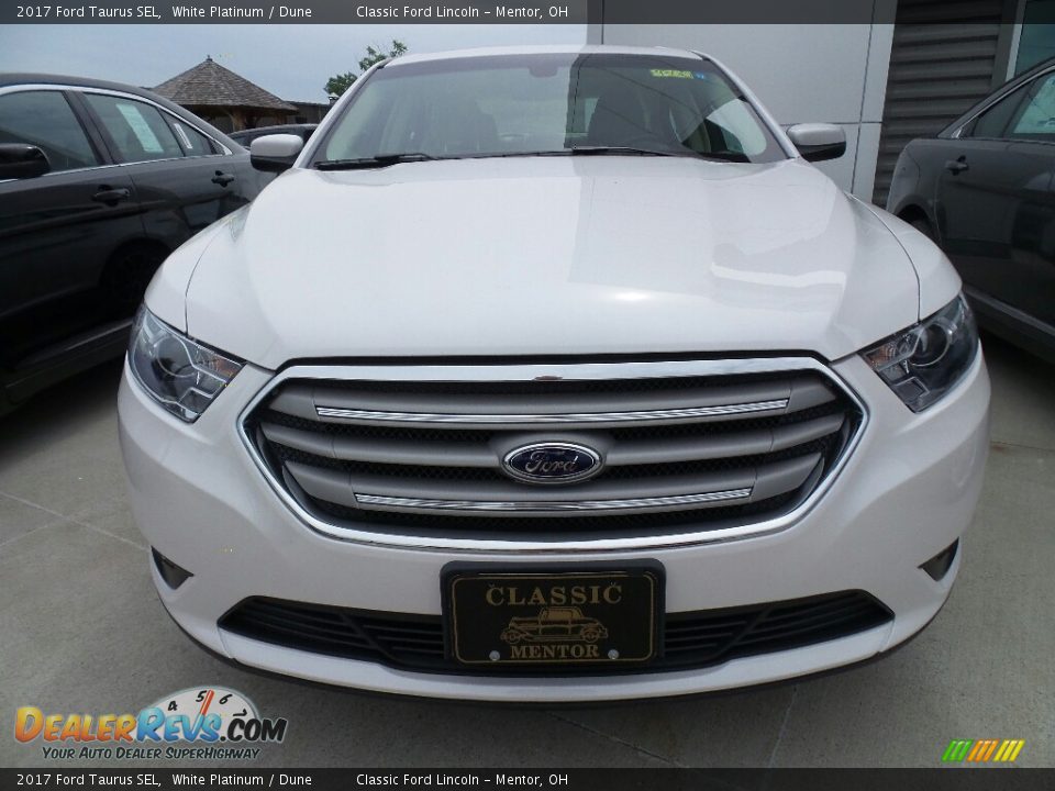 2017 Ford Taurus SEL White Platinum / Dune Photo #2