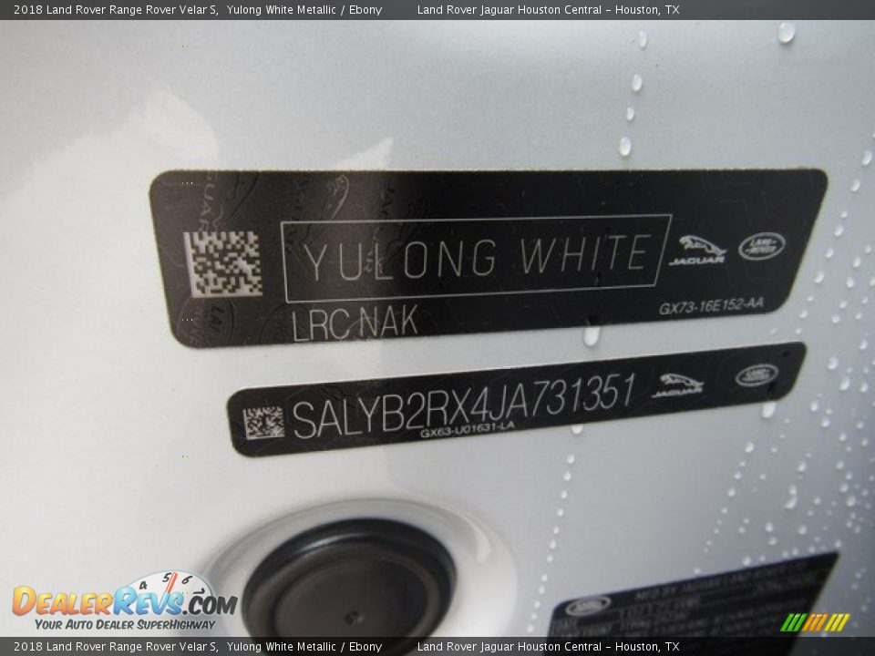 2018 Land Rover Range Rover Velar S Yulong White Metallic / Ebony Photo #24