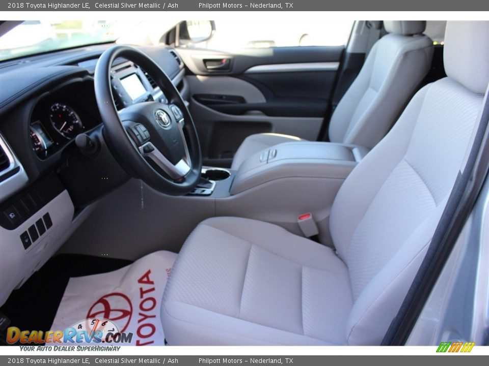 Front Seat of 2018 Toyota Highlander LE Photo #9