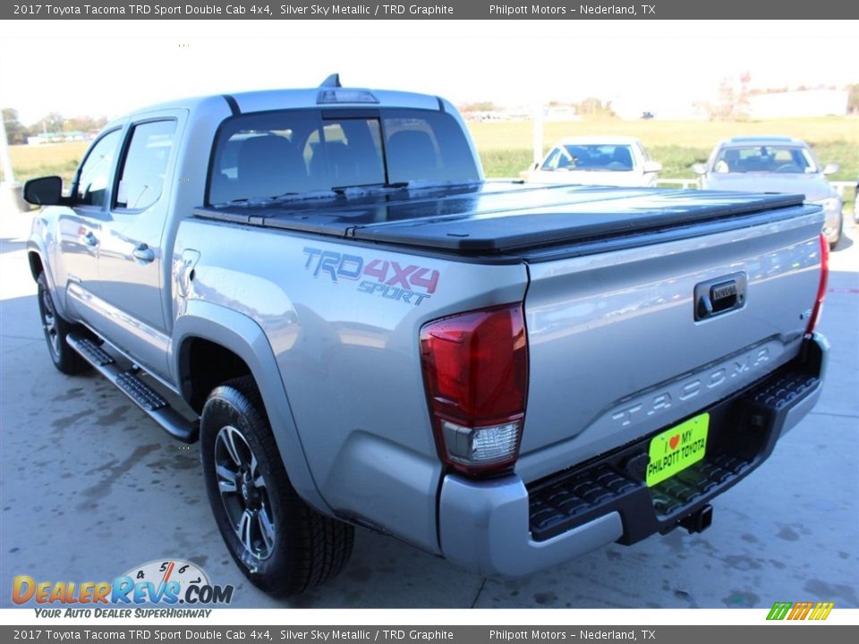 2017 Toyota Tacoma TRD Sport Double Cab 4x4 Silver Sky Metallic / TRD Graphite Photo #6