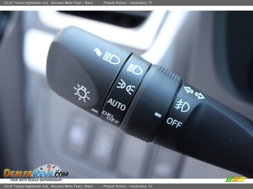 2018 Toyota Highlander XLE Blizzard White Pearl / Black Photo #23